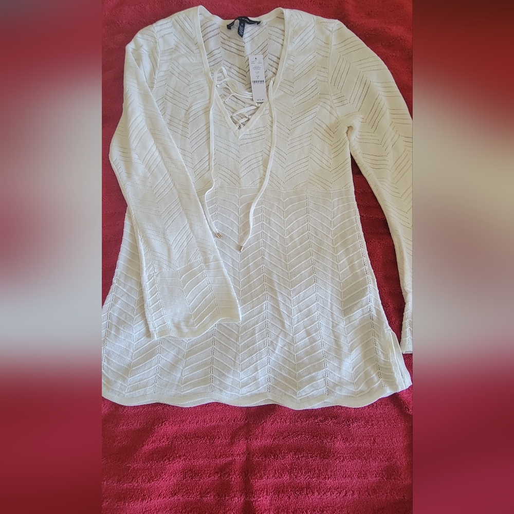 New WHBM Lace up Nk Po top